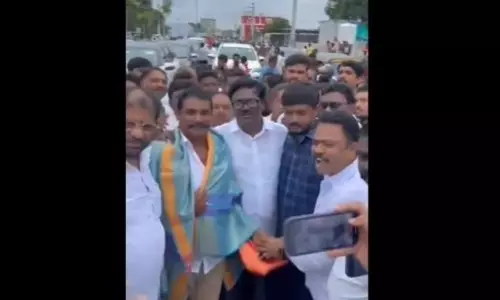 Man drives bulldozer to flooded bridge saving 9 people in Telangana