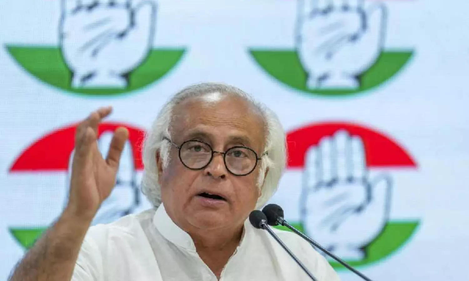 Congress repeats attack on Modis not visiting Manipur