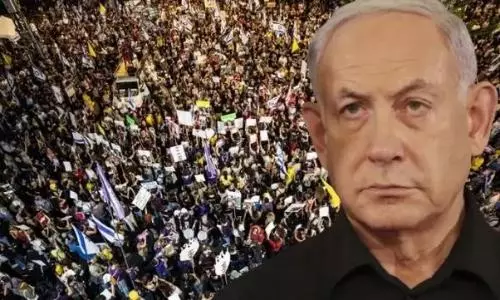 About 750,000 protestors in Tel Aviv call out Netanyahu for sabotaging captive deal