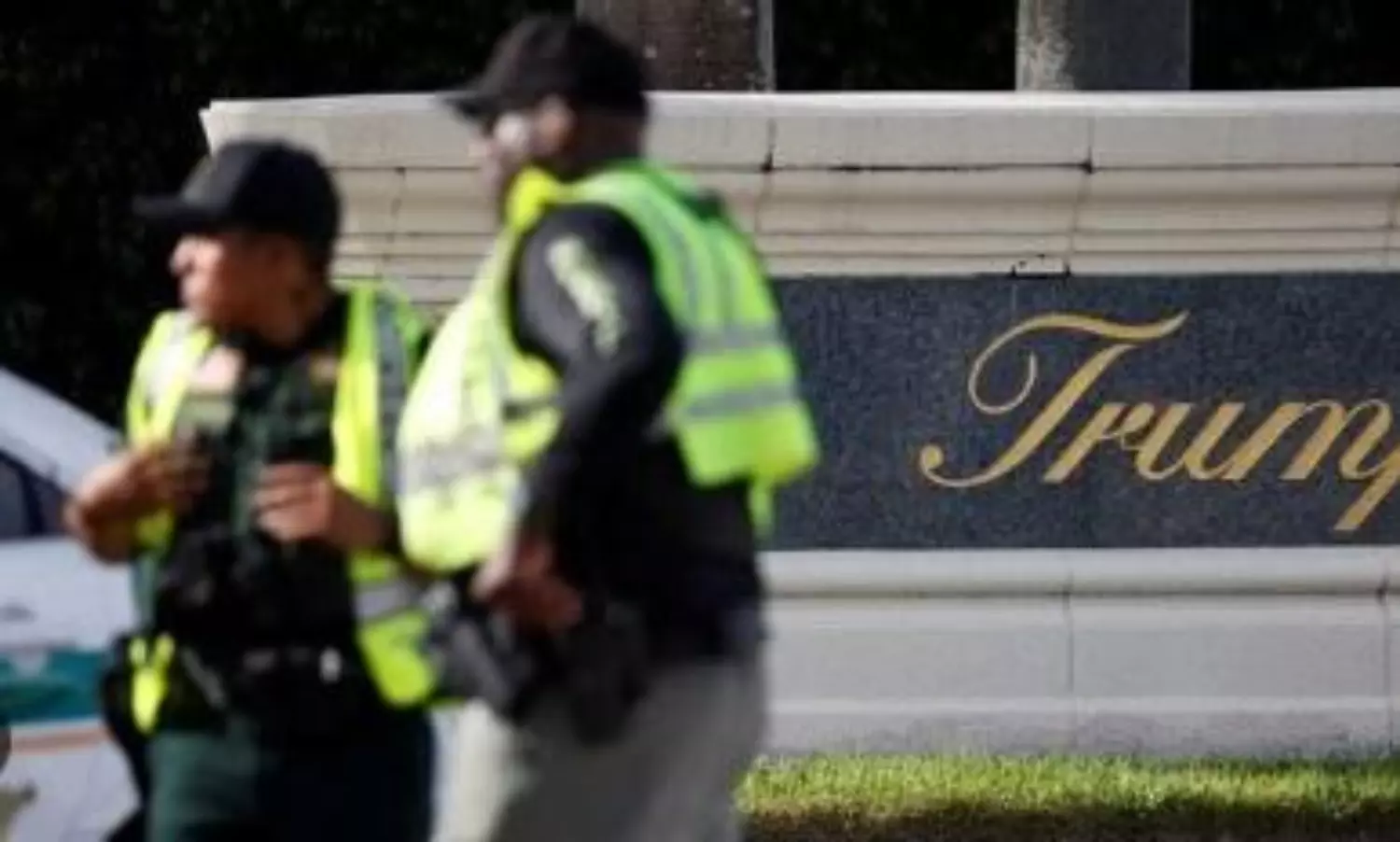 Gunshots fired near Trumps Florida golf course; ex-US Prez safe