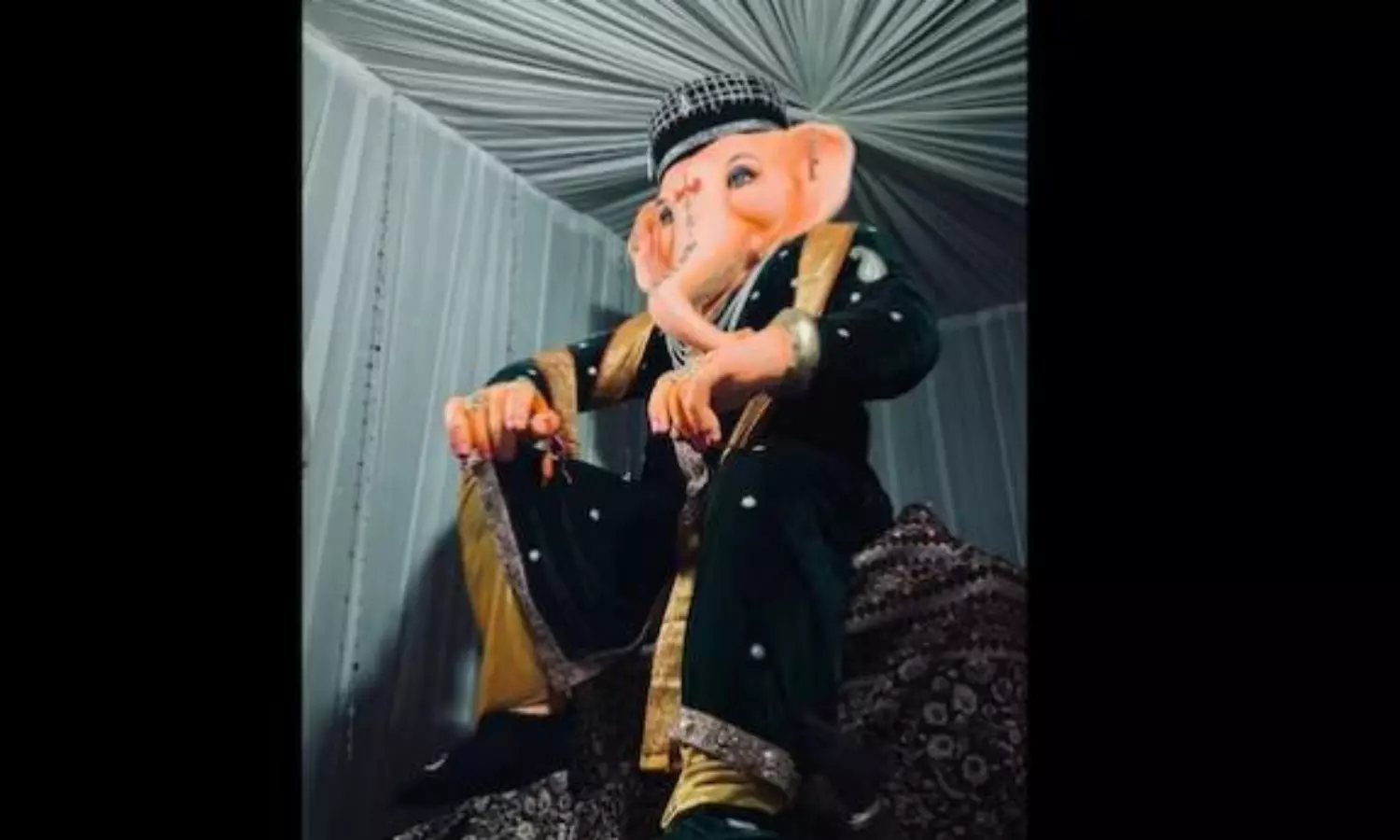 Muslim-like appearance of Ganesh idol setup in Telangana sparks row