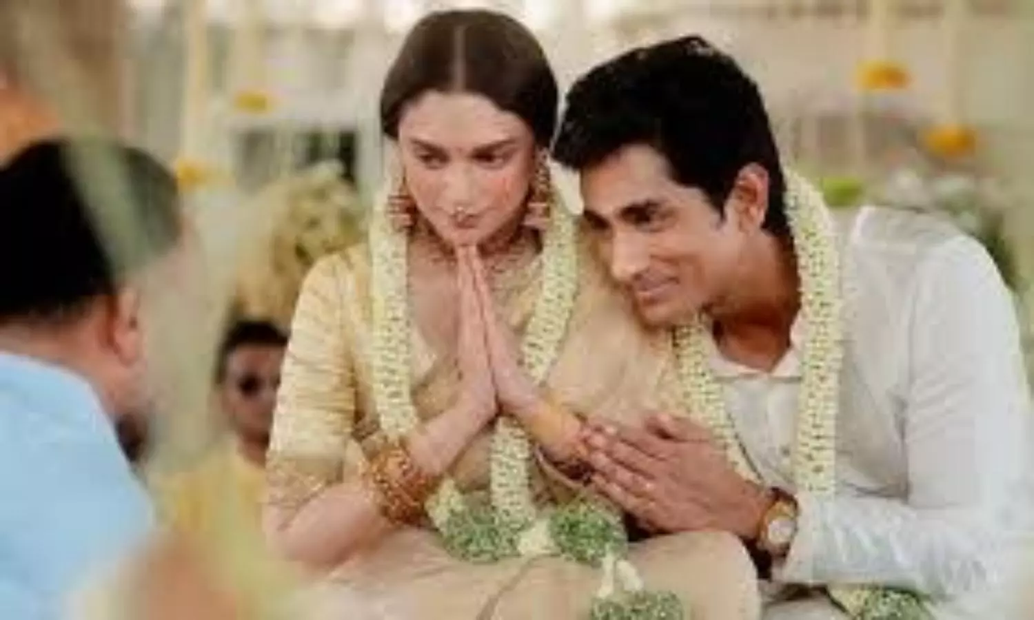 Aditi Rao Hydari and Siddharth tie the knot in intimate ceremony
