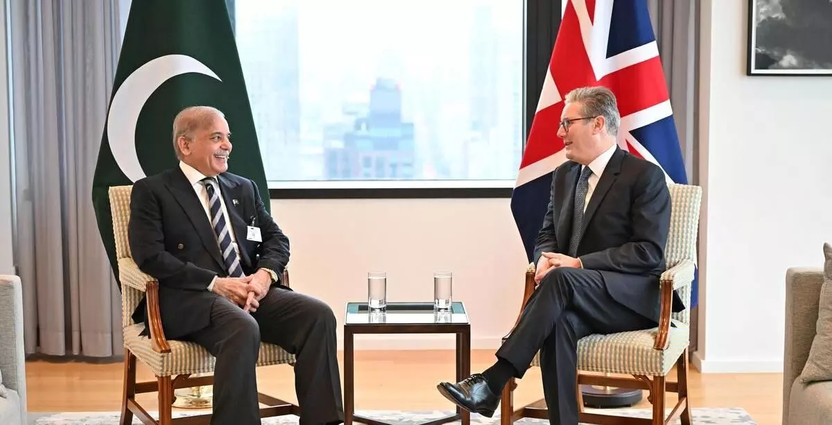 UKs Keir Starmer, Pakistan PM Shehbaz Sharif agree to ‘deepen ties