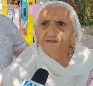 102-year-old casts vote in Udhampur for J&K polls, says its her duty