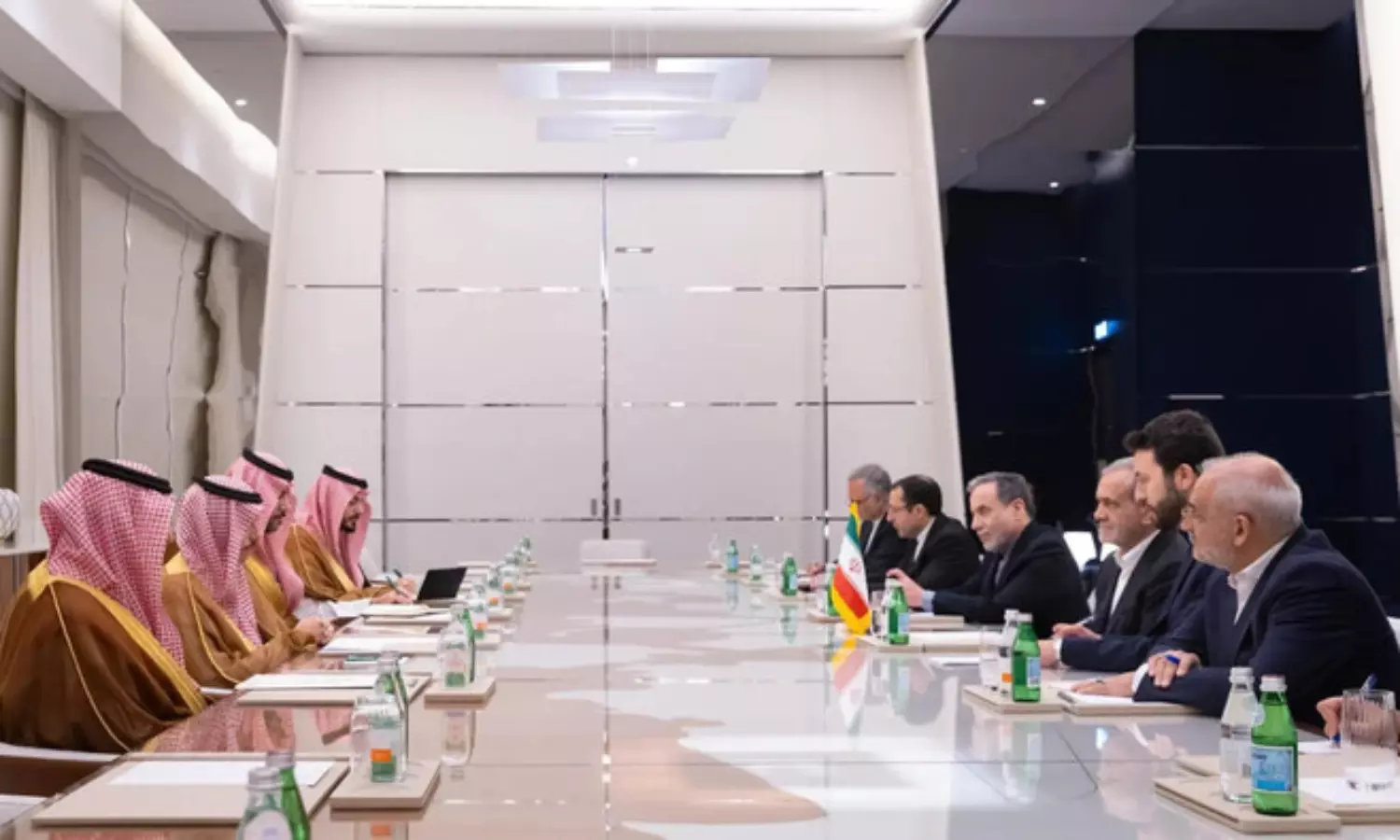 Saudi FM, Iranian President hold talks in Doha