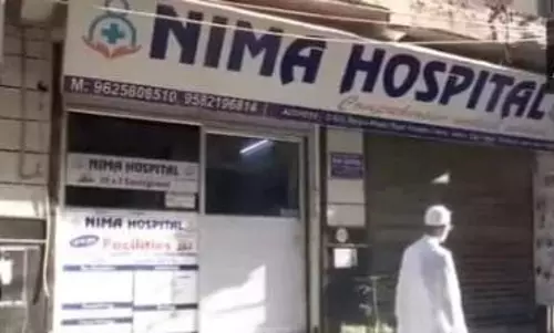 2 teenagers shoot dead doctor after seeking treatment at Delhi hospital