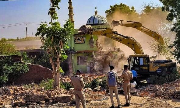 SC cites exemption in previous order to refuse to stay bulldozing of mosques and dargahs in Gujarat