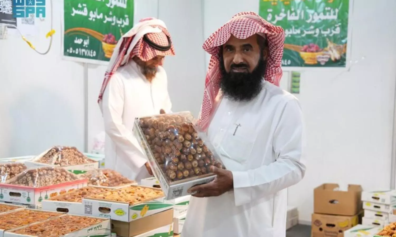 Riyadh dates exhibition attracts massive crowds