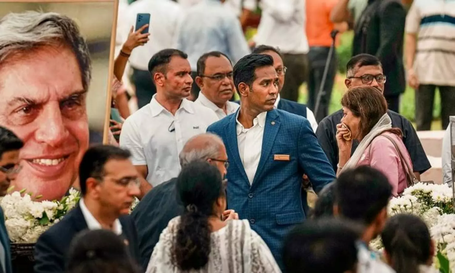 Ratan Tata cremated in Mumbai with full state honours