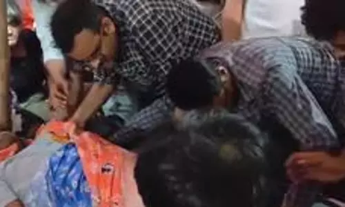 RG Kar protest: One of seven junior docs on hunger strike hospitalised