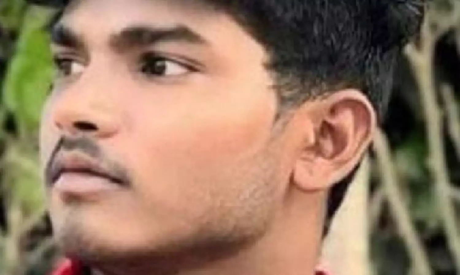 Class 11 girl set ablaze by boyfriend, dies in Andhra hospital