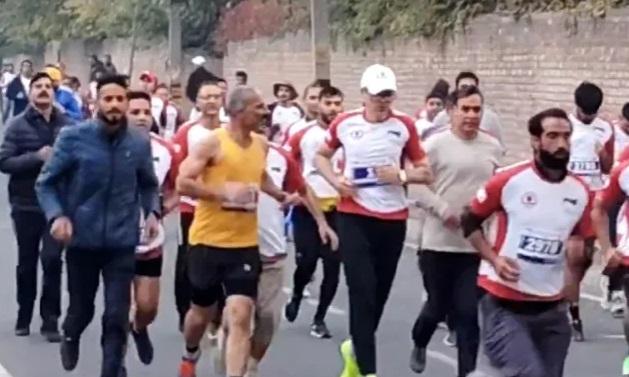 Kashmirs first-ever international marathon, over 2,000 athletes run