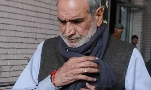 Delhi HC admits CBIs appeal against acquittal of Sajjan Kumar in 1984 riots case