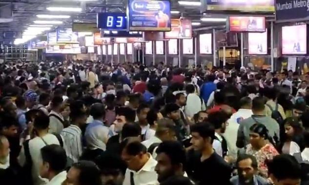 Mumbai stampede: No platform ticket sale at Delhi stations till November 6