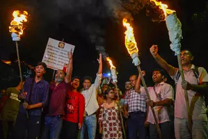 RG Kar protests: Junior doctors, common people conduct rally to CBI office