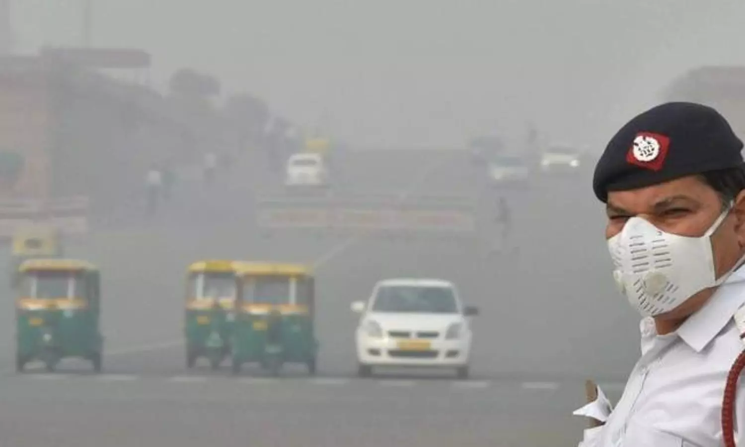 Amid Delhi pollution crisis, CPCB says artificial rain not feasible