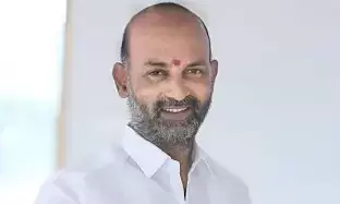 Temples routinely attacked after Cgress took over Tgana: Union min