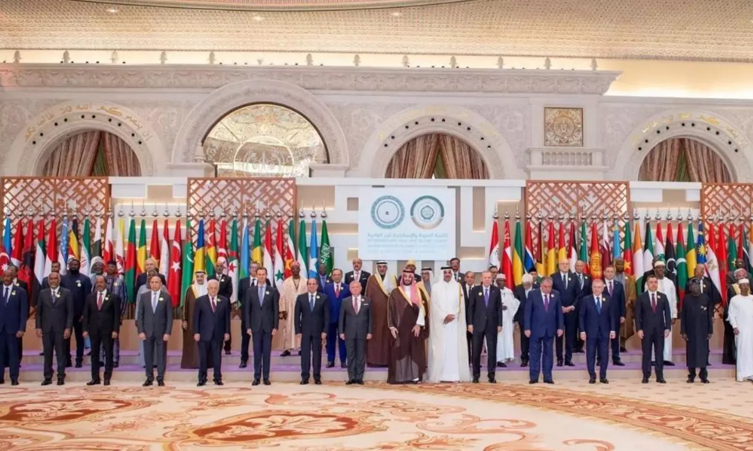 Deputizing for Custodian of Two Holy Mosques, HRH the Crown Prince Inaugurates Extraordinary Arab and Islamic Summit in Riyadh