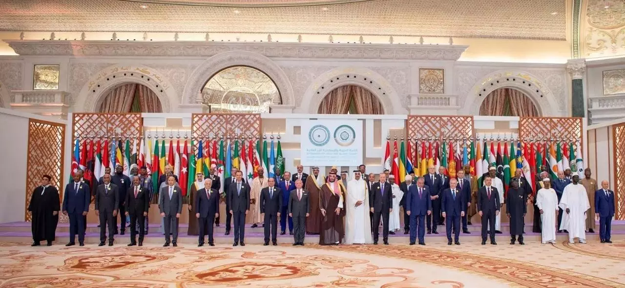 Deputizing for Custodian of Two Holy Mosques, HRH the Crown Prince Inaugurates Extraordinary Arab and Islamic Summit in Riyadh