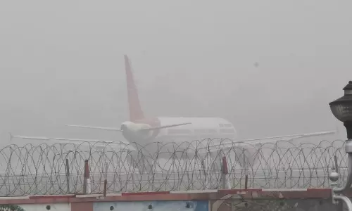 Smog covers Delhi-NCR as air quality turns ‘severe’, flights diverted