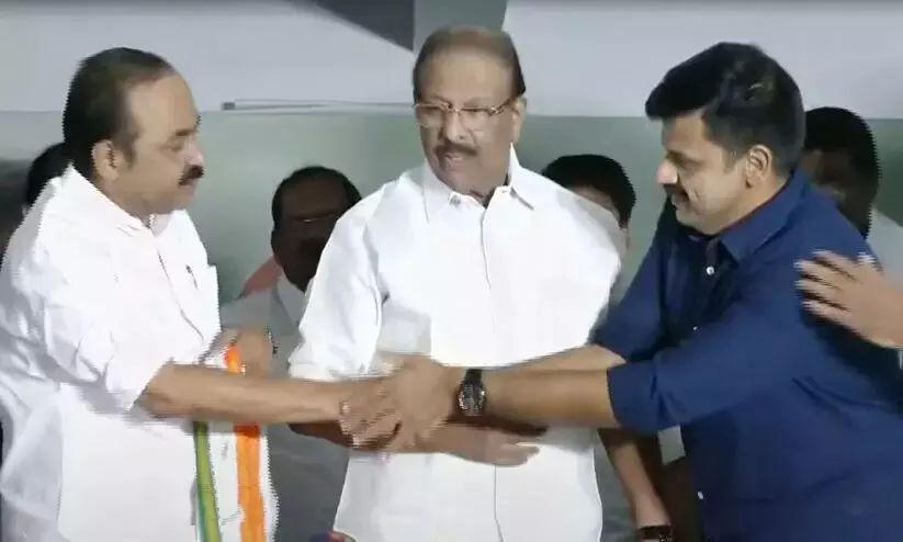 BJP leader Sandeep Warrier joins Congress; party leaders welcome him