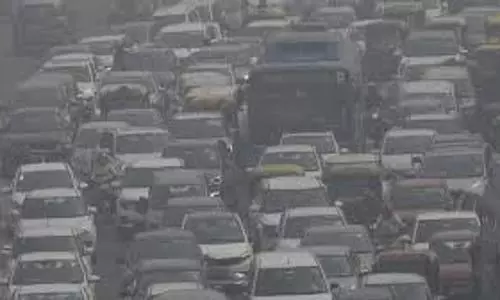 Delhis air chokes under very poor AQI for eighth consecutive day