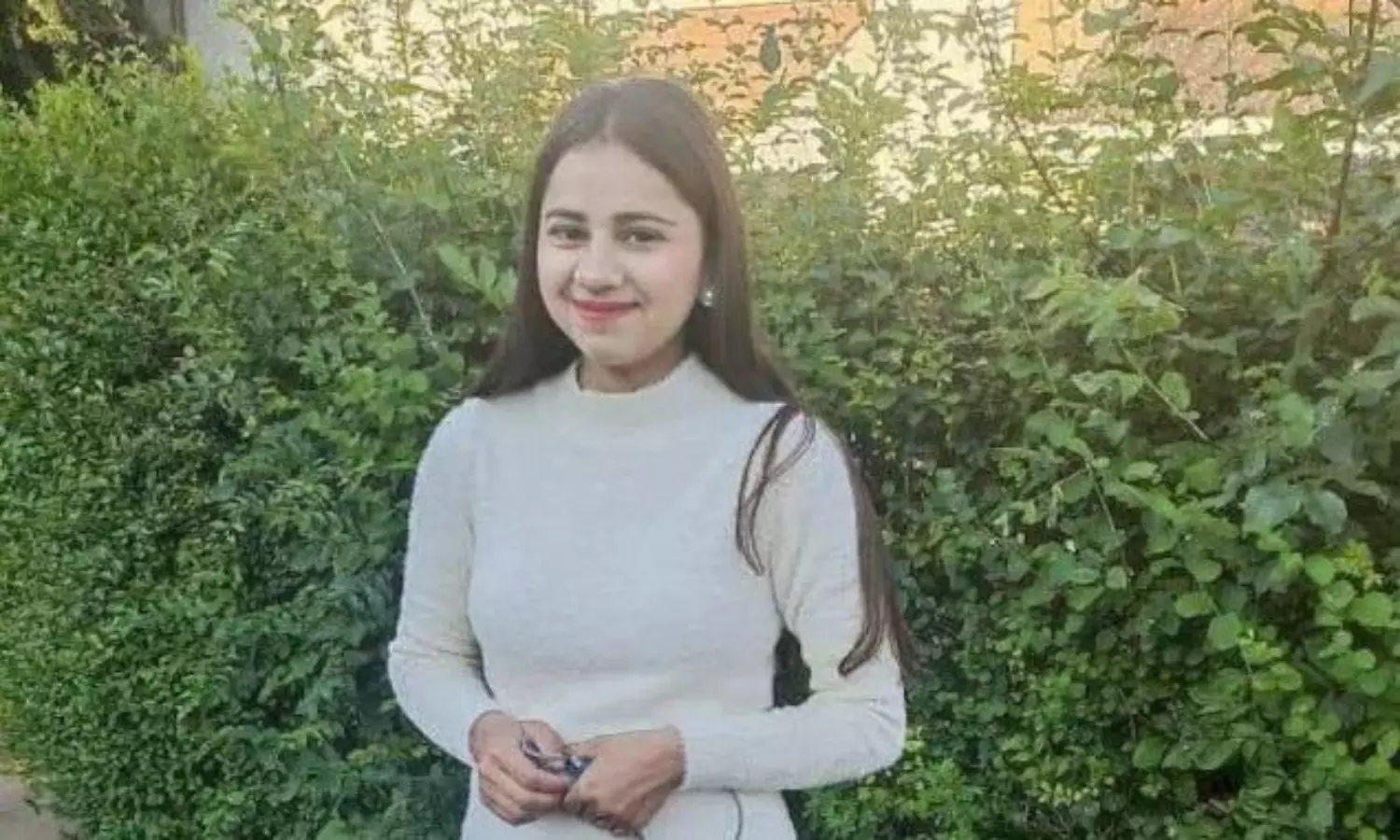 UK cops look for Indian-origin man after wife found murdered in car