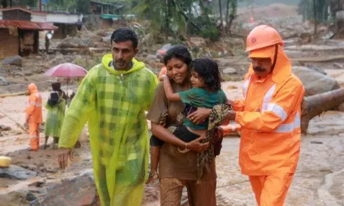 Centres no to disaster aid: LDF and UDF hold hartal in Wayanad