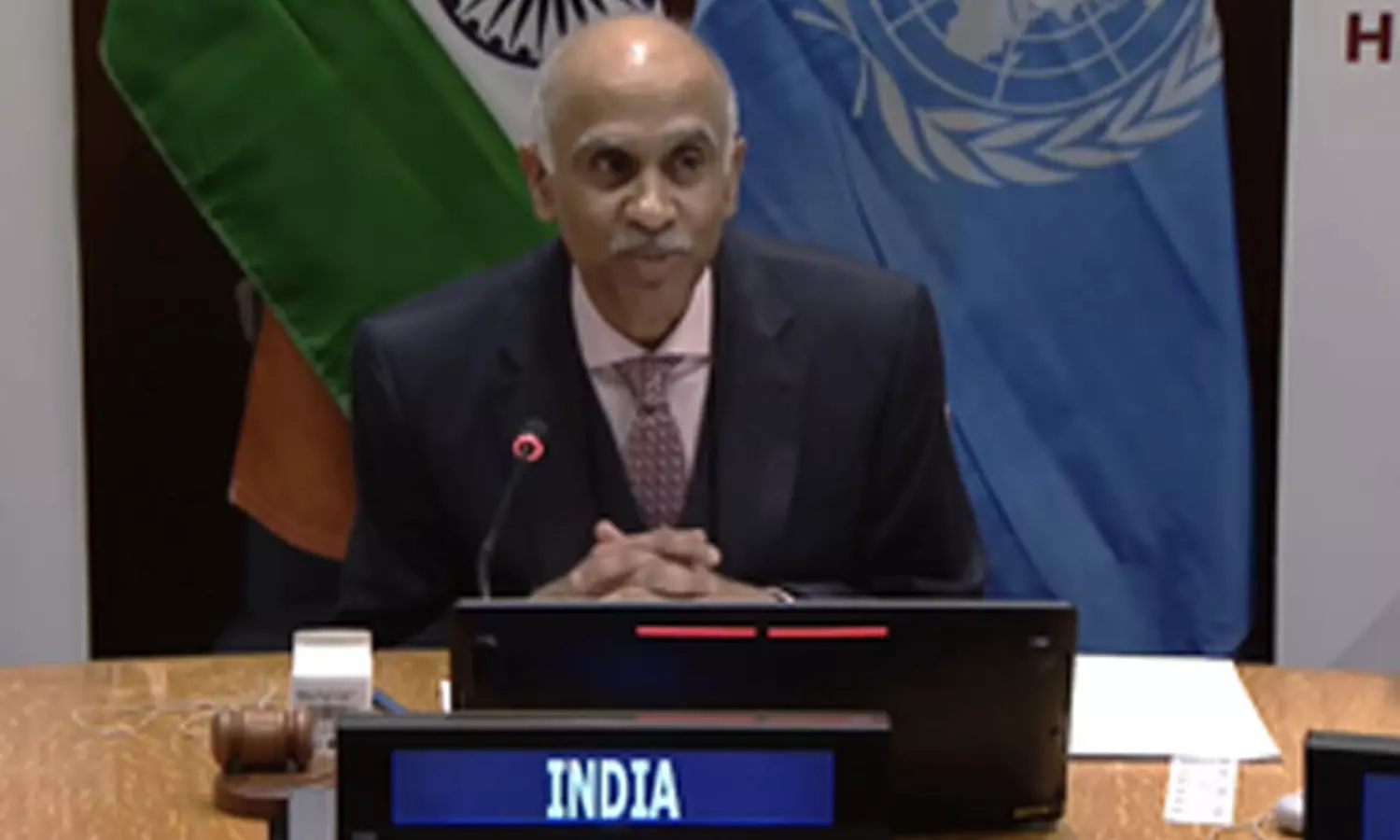 UN commits to expanding communication in Hindi, plans WhatsApp channel