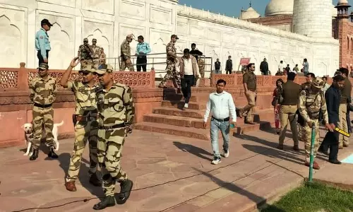 UP tourism dept gets bomb threat targeting Taj Mahal; turns out as a hoax