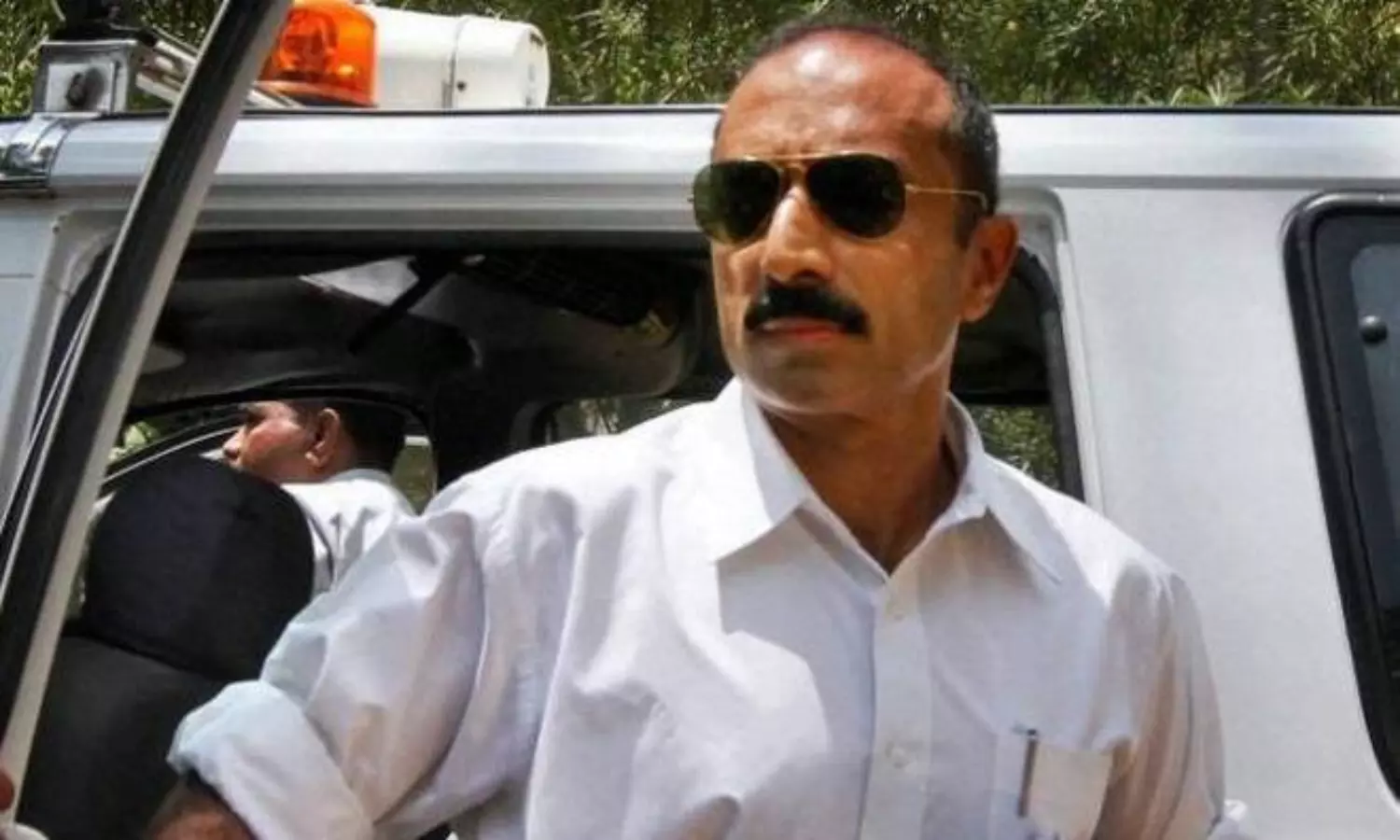 Sanjiv Bhatt, who accused Modi in Guj riots, acquitted in 1997 case