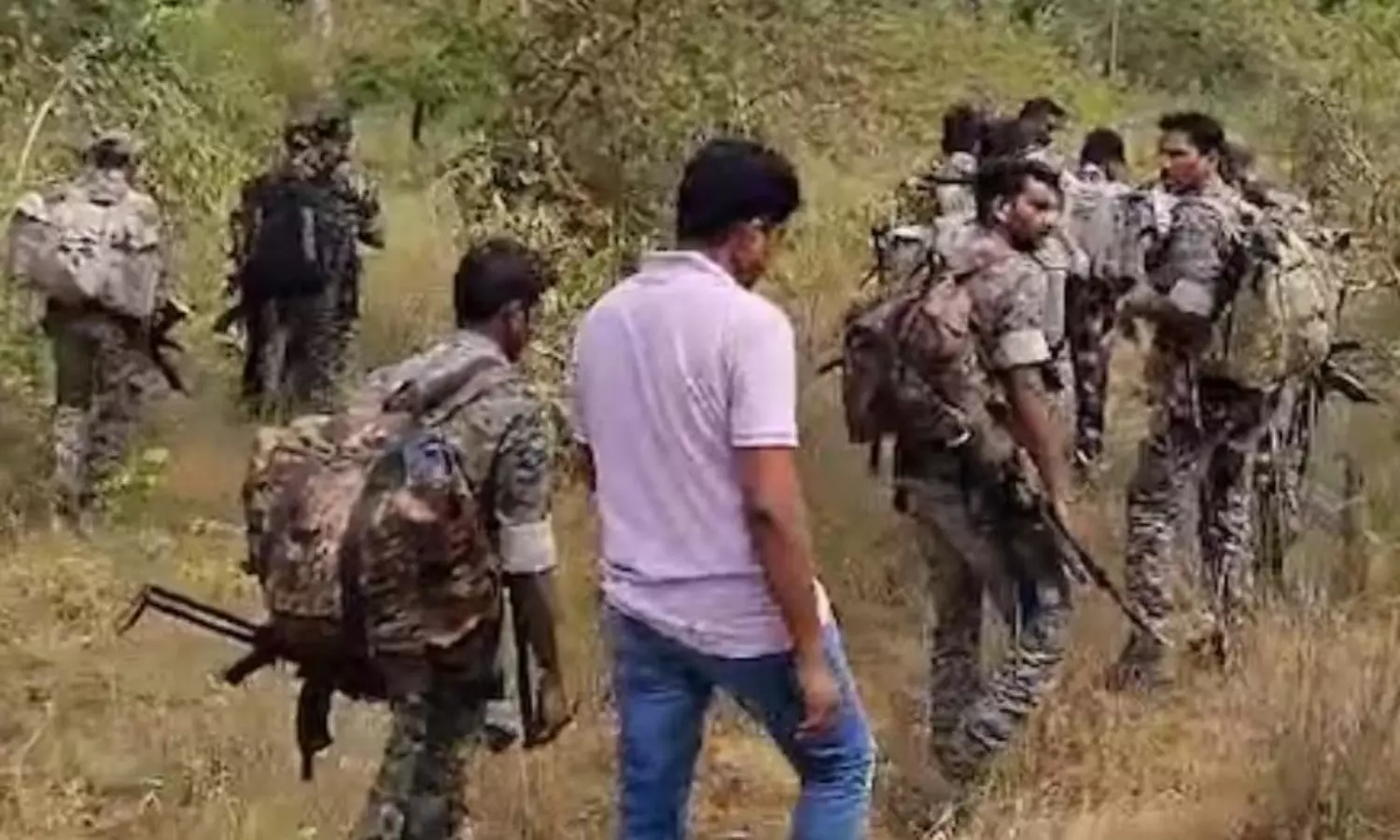 Jharkhand villagers attack Maoists in Chaibasa, kill PLFI commander