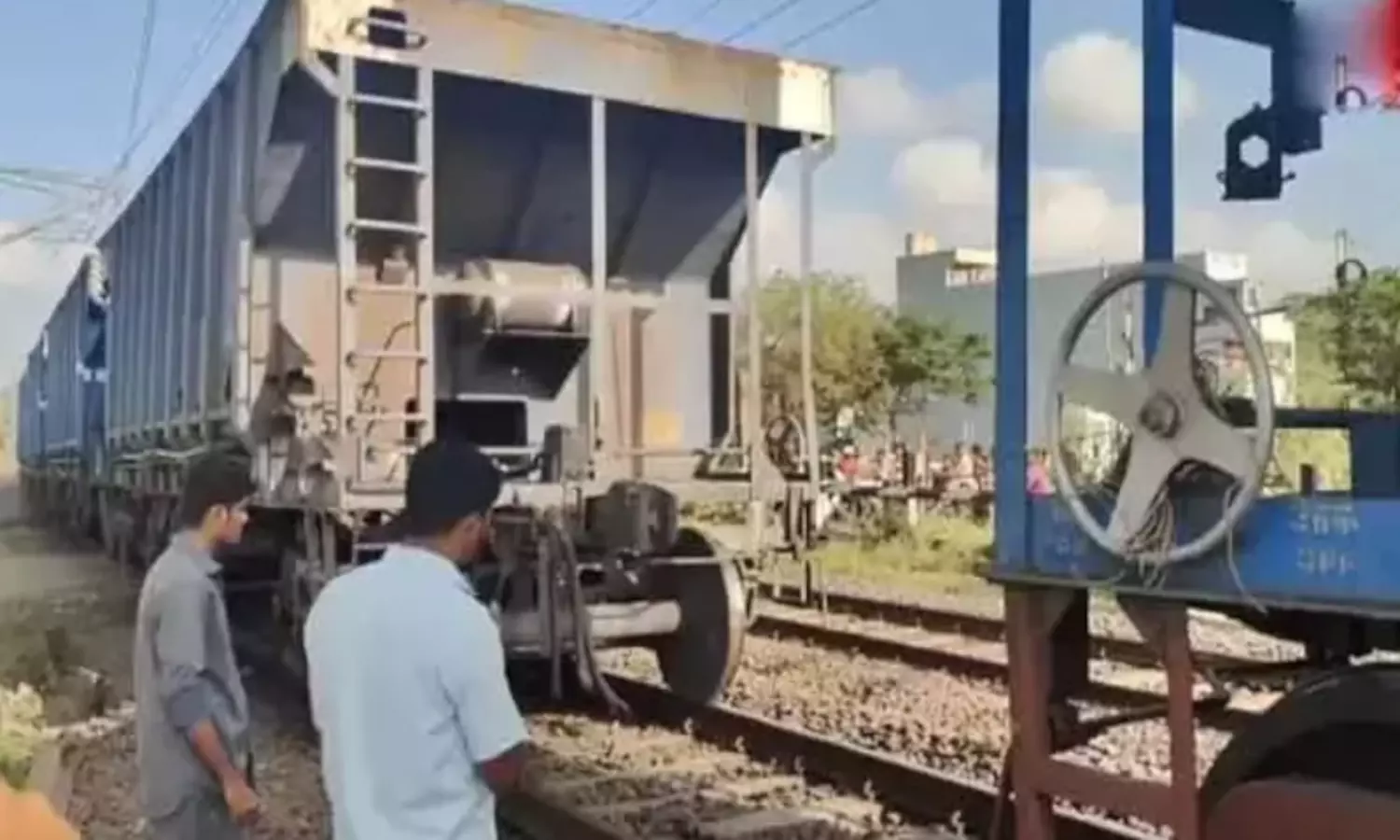 Goods train splits in Bihar after coupling breaks
