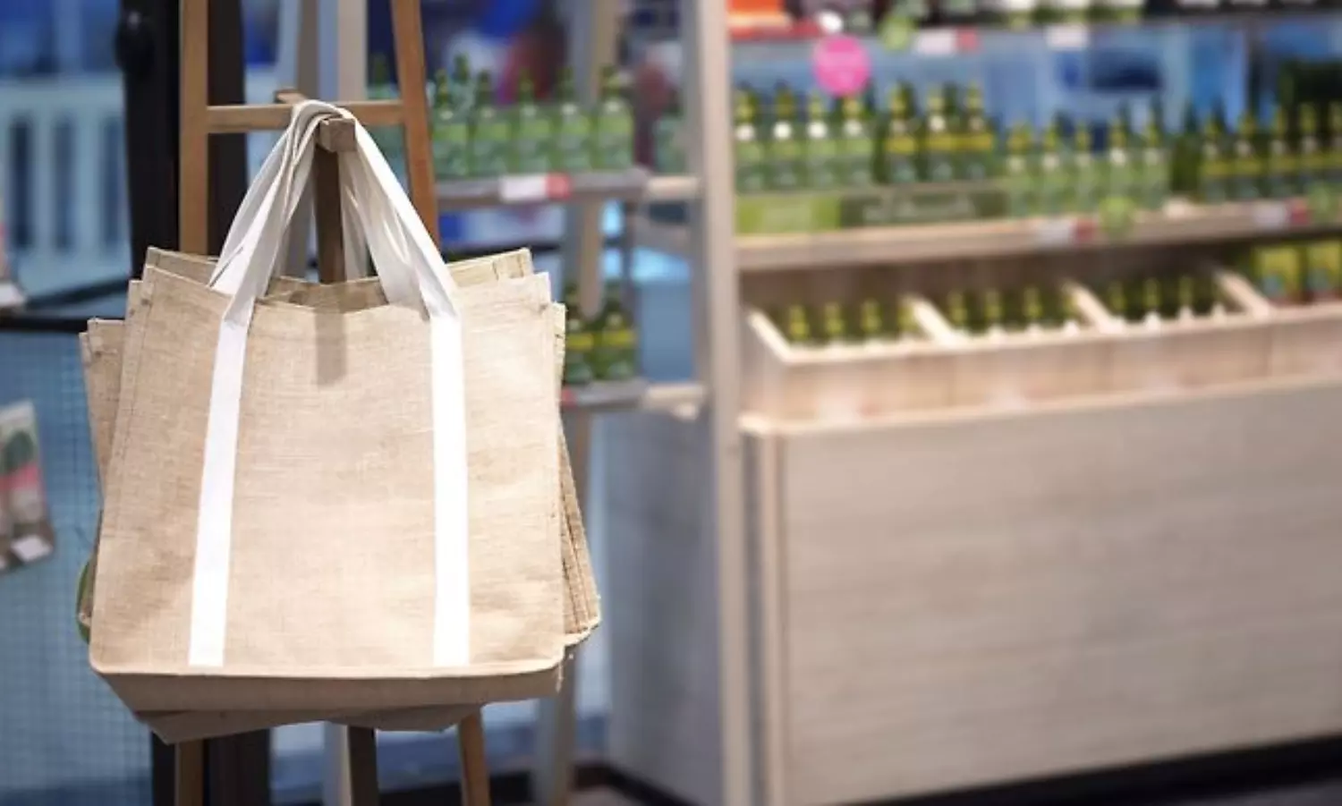 Abu Dhabi plastic bag usage drops by 364M since single-use plastic ban