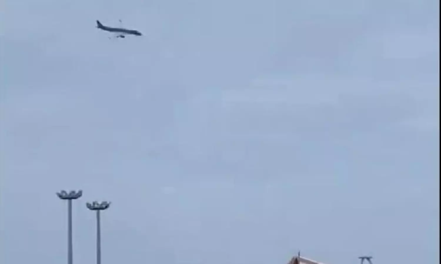 Passenger plane crashes in Kazakhstan, engulfed in fire; 25 survive