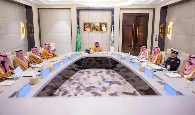 Saudi-Qatari security, military committee convenes in Riyadh