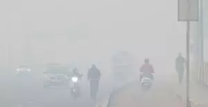 Dense fog engulfs Delhi-NCR disrupting flight, train services