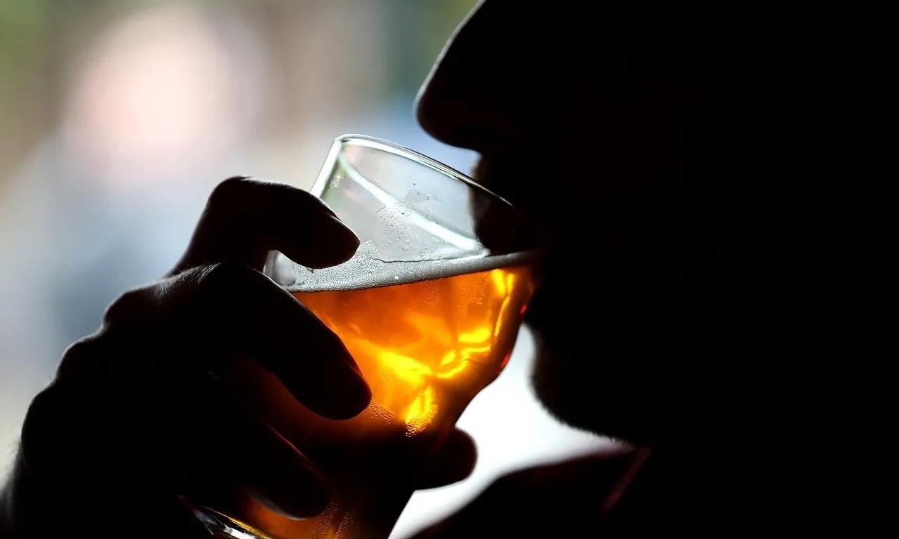 US Surgeon General calls for cancer warning labels on alcohol due to increased risks