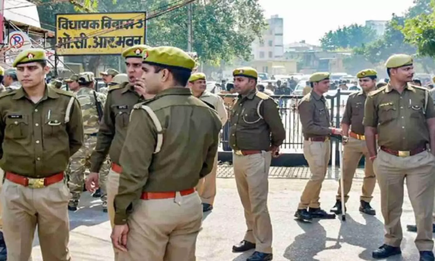 UP woman elopes with beggar leaving husband and 6 children