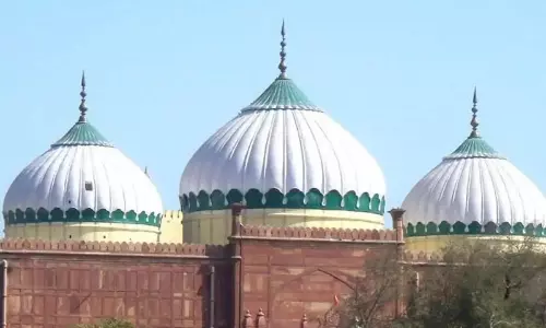 Close Centres rights to file reply on Places of Worship: Mosque prays