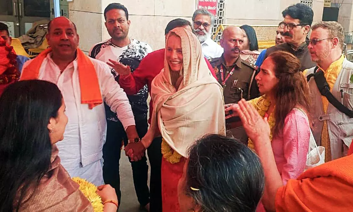 Steve Jobs wife Laurene Powell prays at UP temple, to visit Maha Kumbh