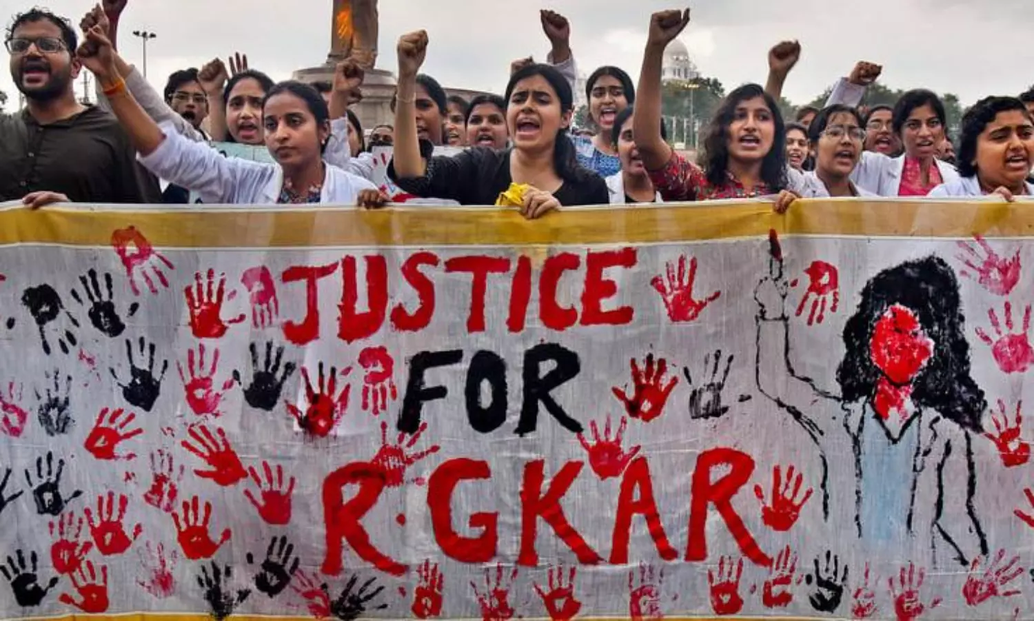 Probe half-done, several others remain free: RG Kar victims parents