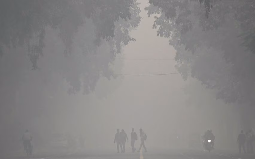 Delhi’s air quality remains very poor amid ongoing cold wave