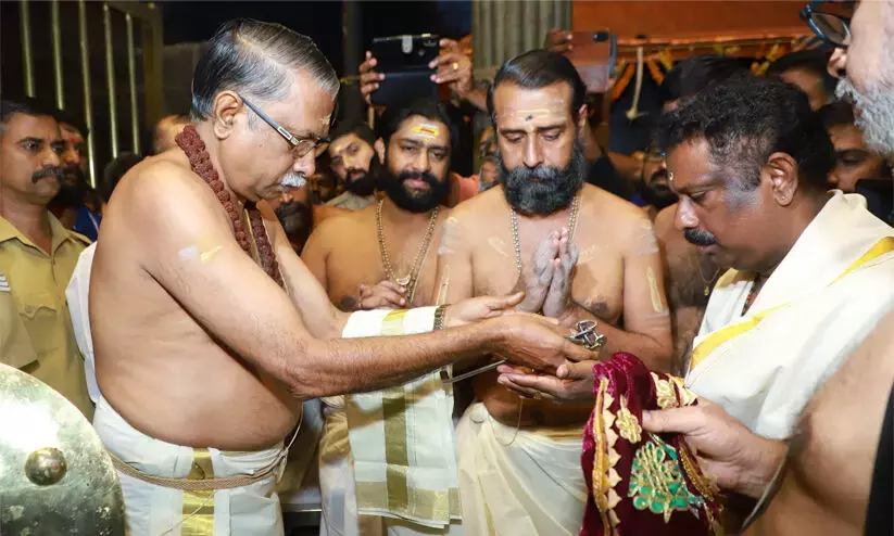 Mandala-Makaravilakku Mahotsavam ends; Sabarimala temple closed