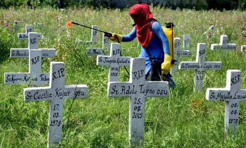 Christian man unable to bury dad in Chhattisgarh, SC seeks govt’s response