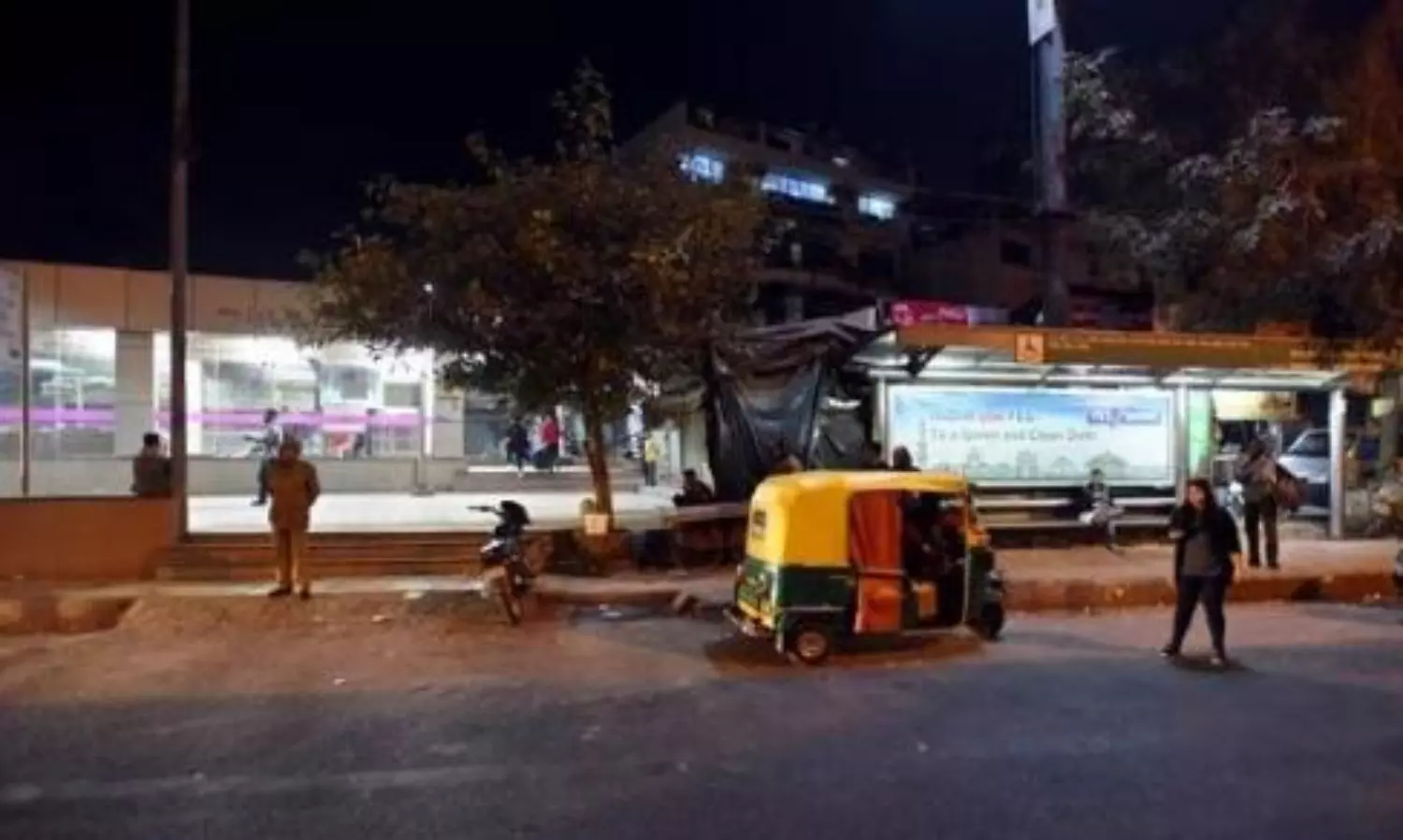 Woman waiting for bus gang-raped, robbed in Bengaluru
