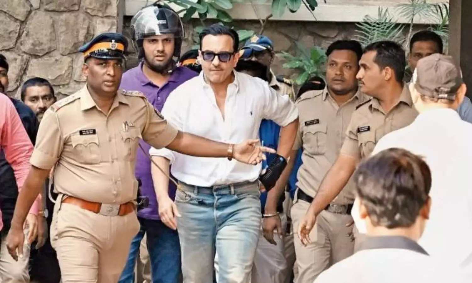 Everyone was scared seeing the stranger: Saif Ali Khan tells police