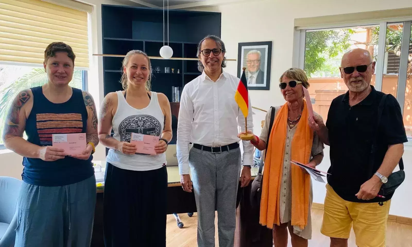 Germans on holiday in Kerala cast postal votes for federal polls