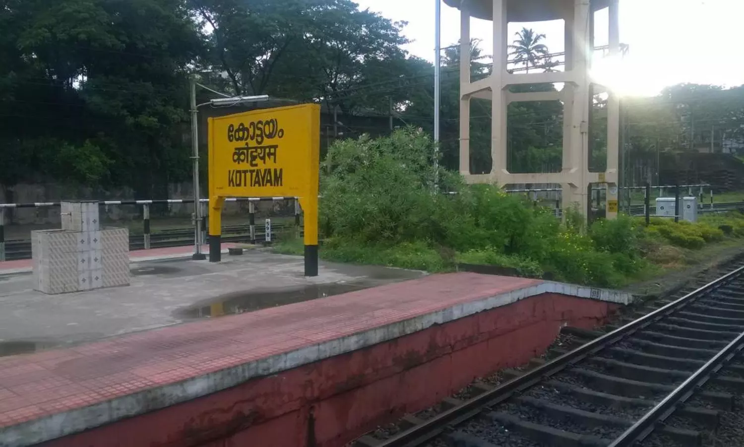 3 women found dead on Kerala railway track