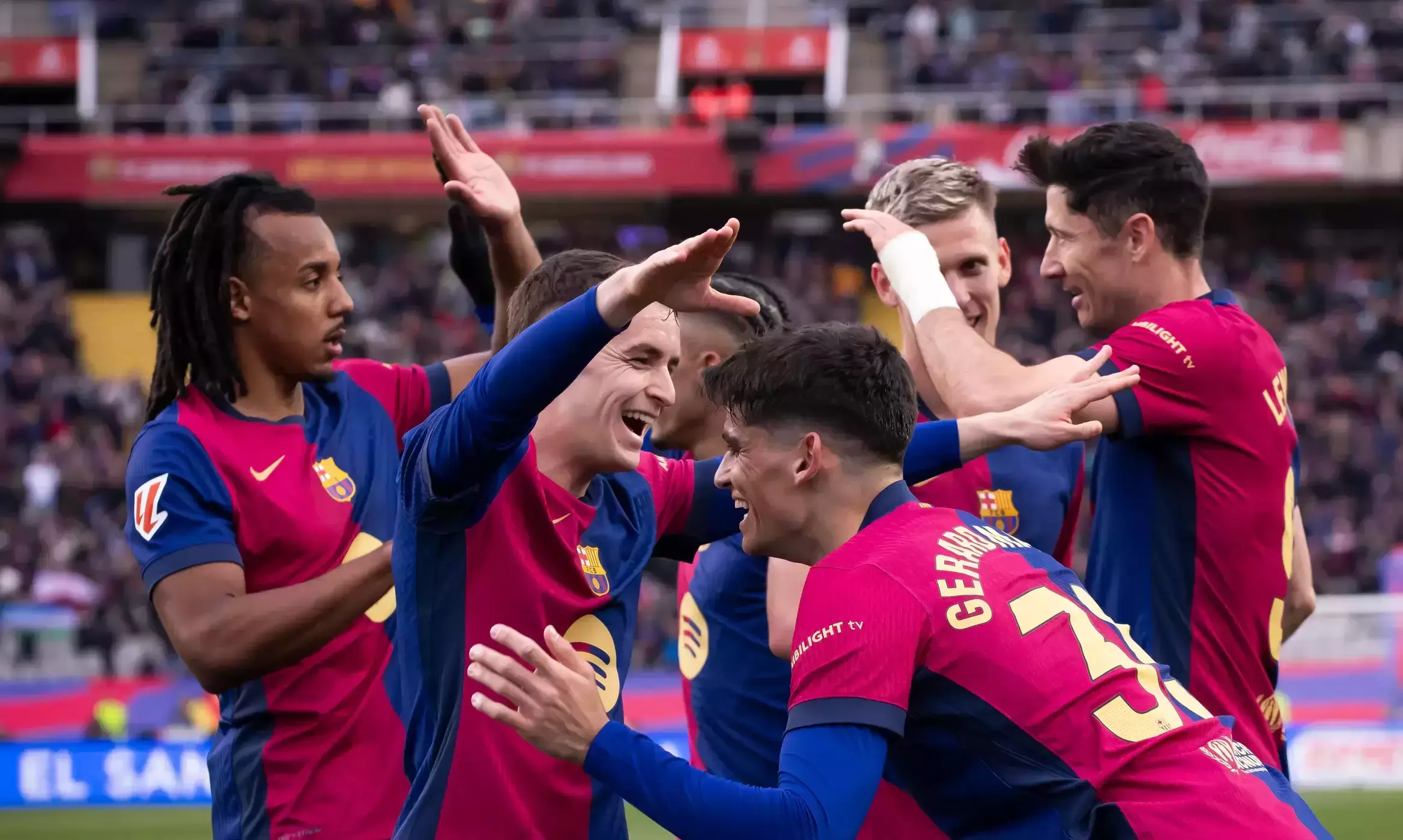 La Liga: Barcelona pounds Real Sociedad 4-0, returning to top